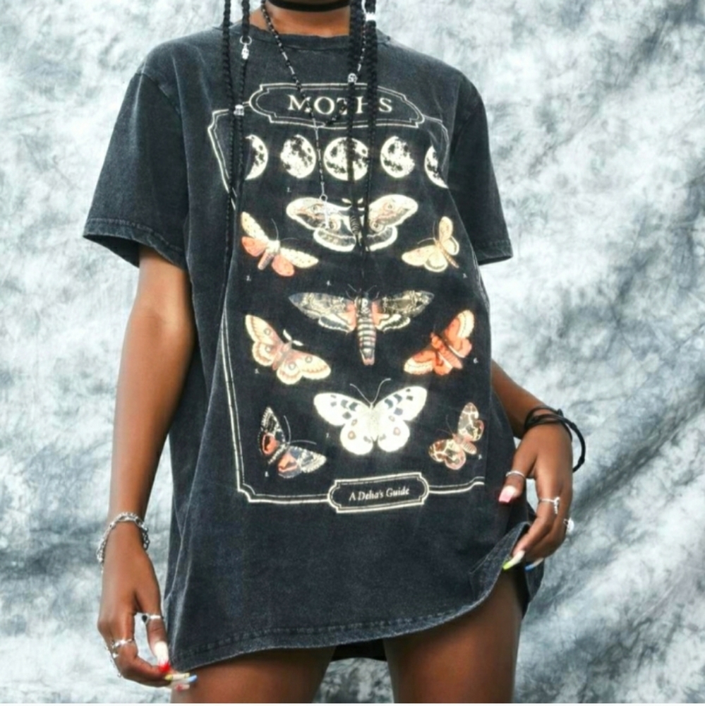 ISO Dollskill delias Moth tee